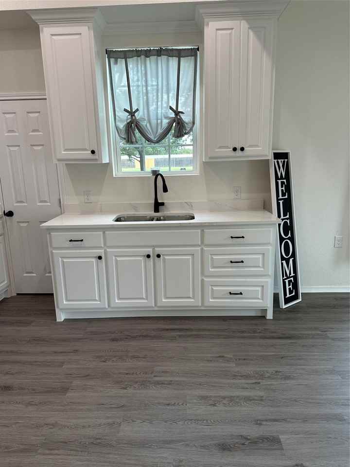 301 Ward St #B - Photo 7 of 24