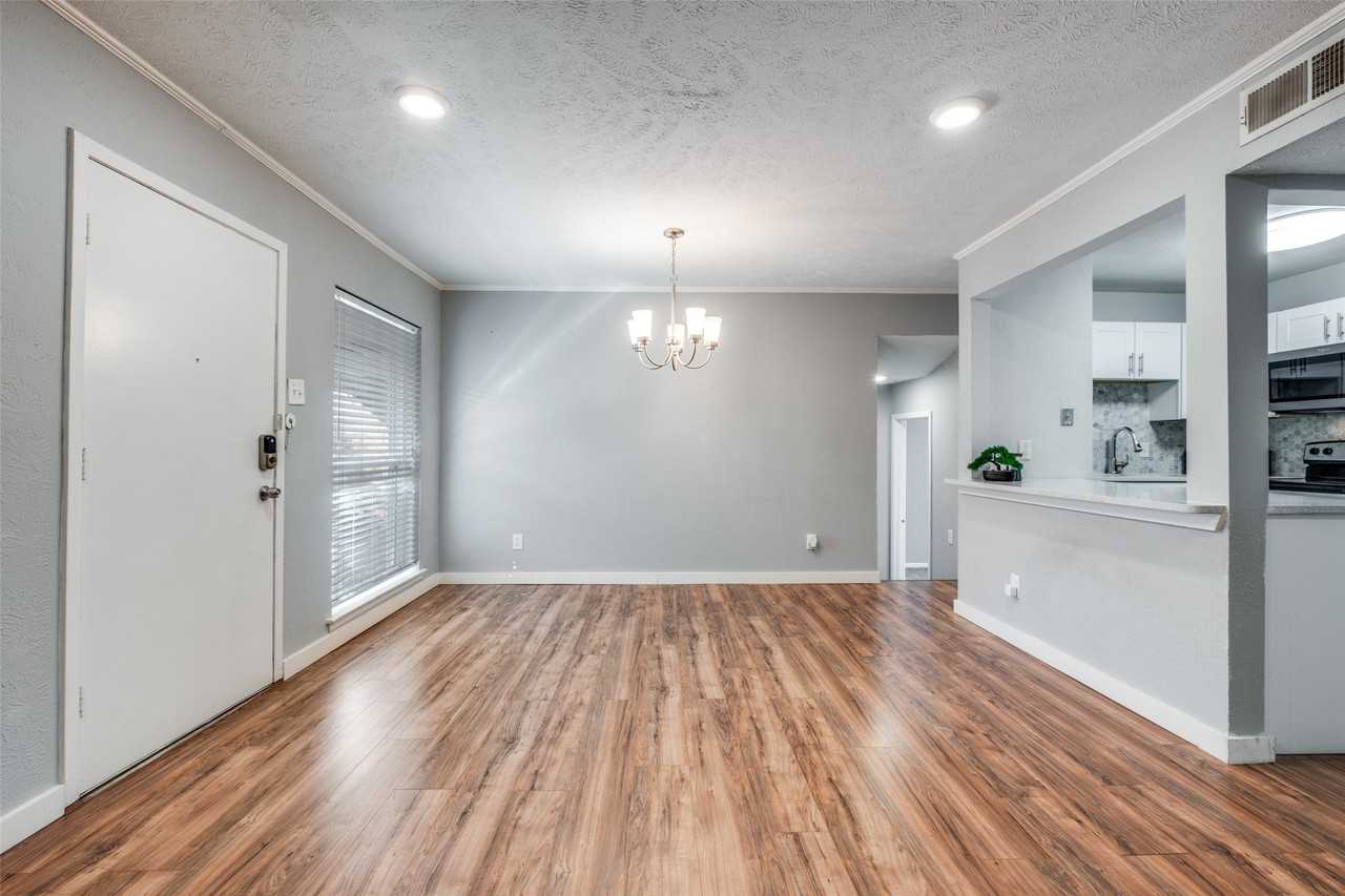 4317 Hartford St #214 - Photo 5 of 25