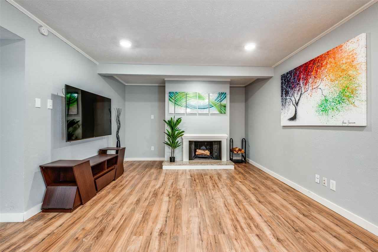 4317 Hartford St #214 - Photo 7 of 25