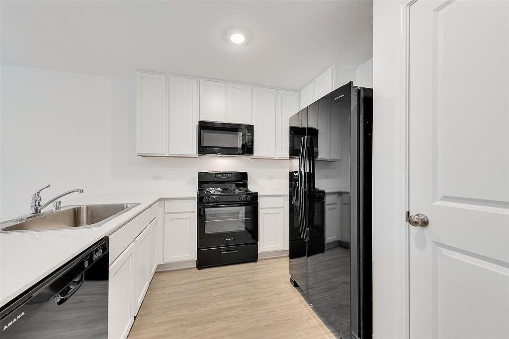 11707 Arkoma Dr - Photo 2 of 10