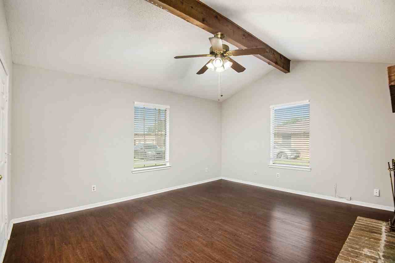 7717 Westcliff Dr - Photo 7 of 16