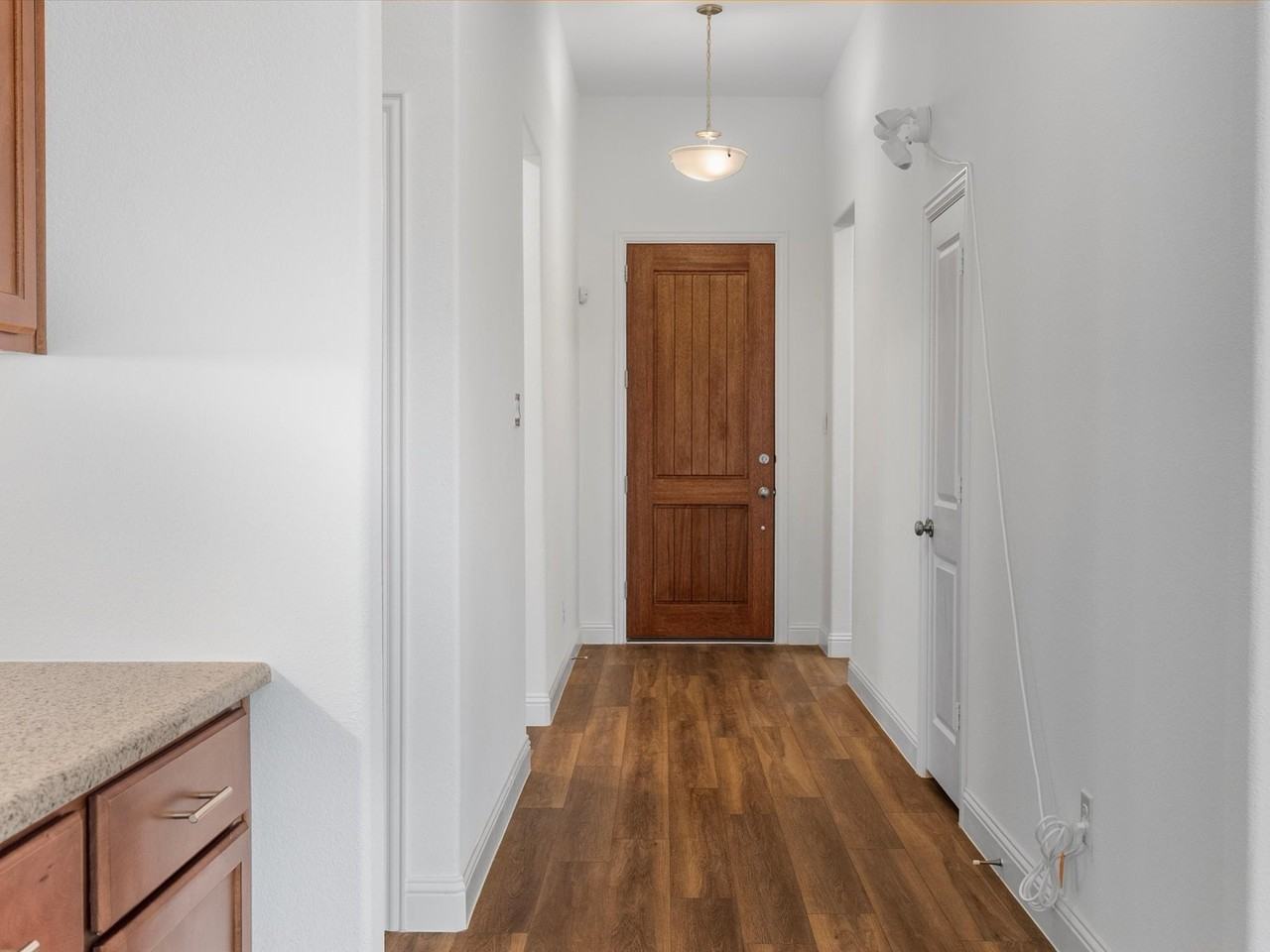 2900 Long Slope Rd - Photo 3 of 33
