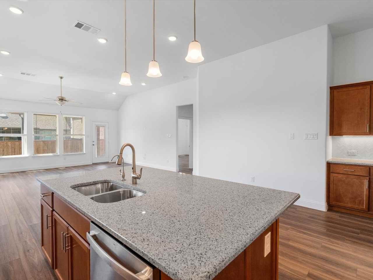 2900 Long Slope Rd - Photo 5 of 33