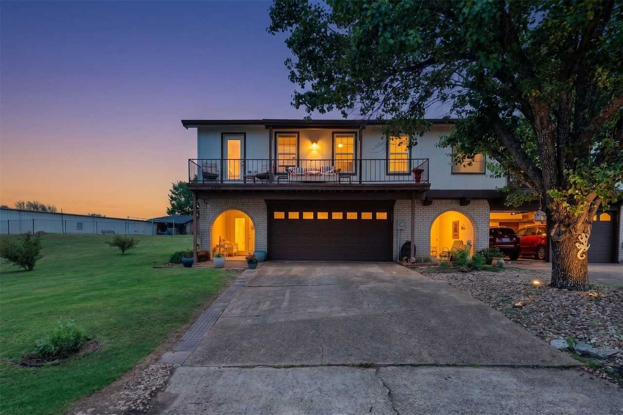 4507 Overlook Ct - Photo 2 of 40