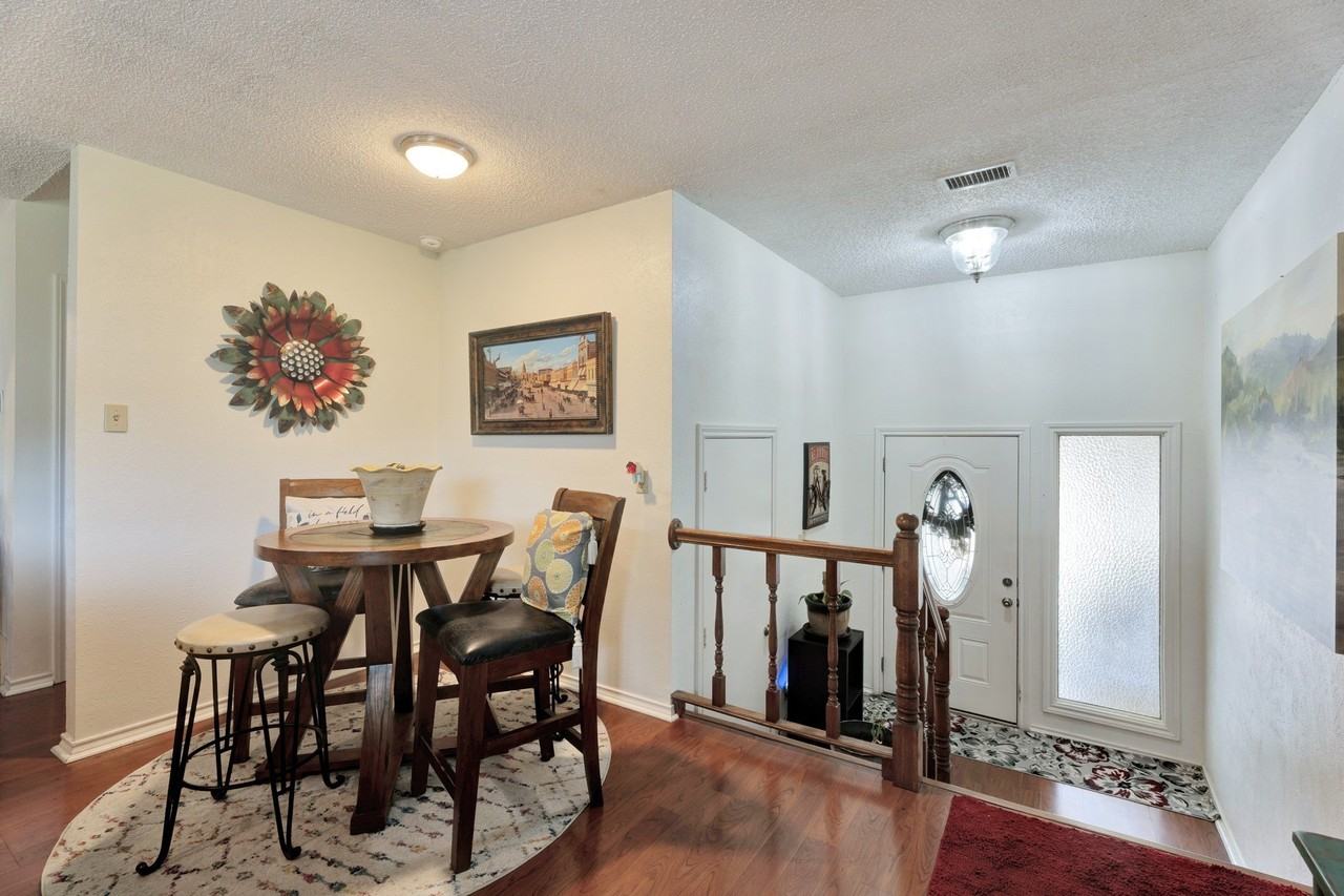 4507 Overlook Ct - Photo 6 of 40