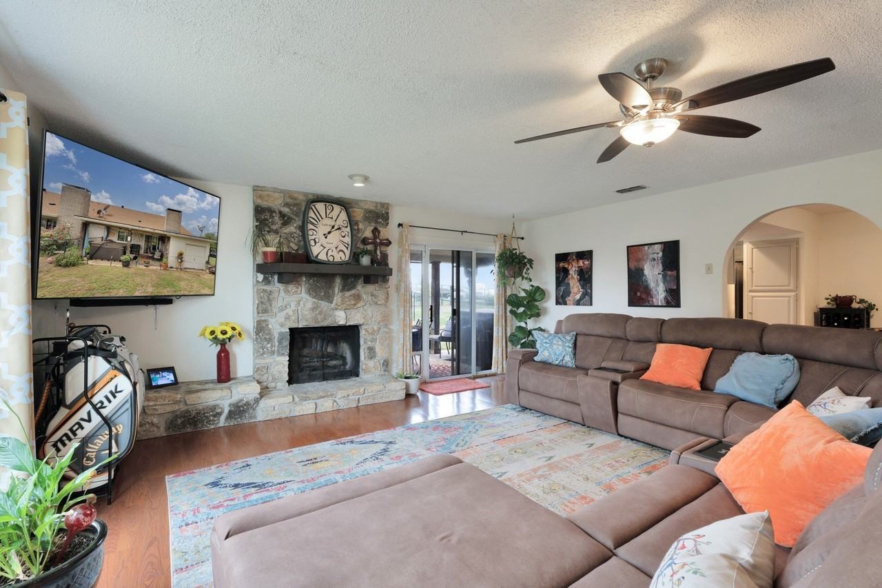 4507 Overlook Ct - Photo 7 of 40