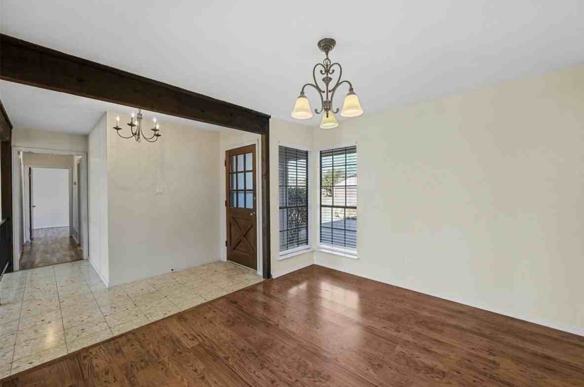 8721 Hidden Hill Dr - Photo 3 of 23