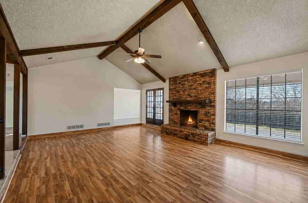 8721 Hidden Hill Dr - Photo 4 of 23