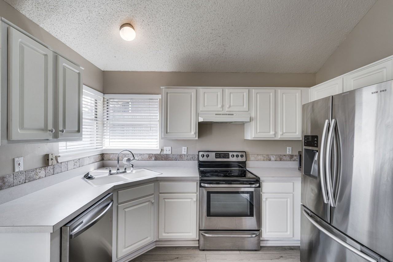 32 Connecticut Ave - Photo 7 of 18