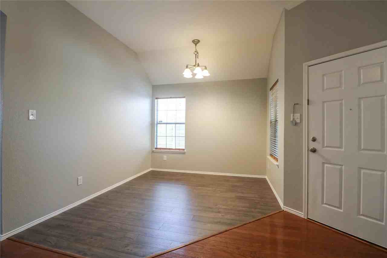 5117 Gadsden Ave - Photo 3 of 20
