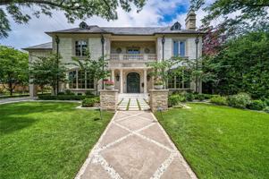 featured image of 3548 Bryn Mawr Dr