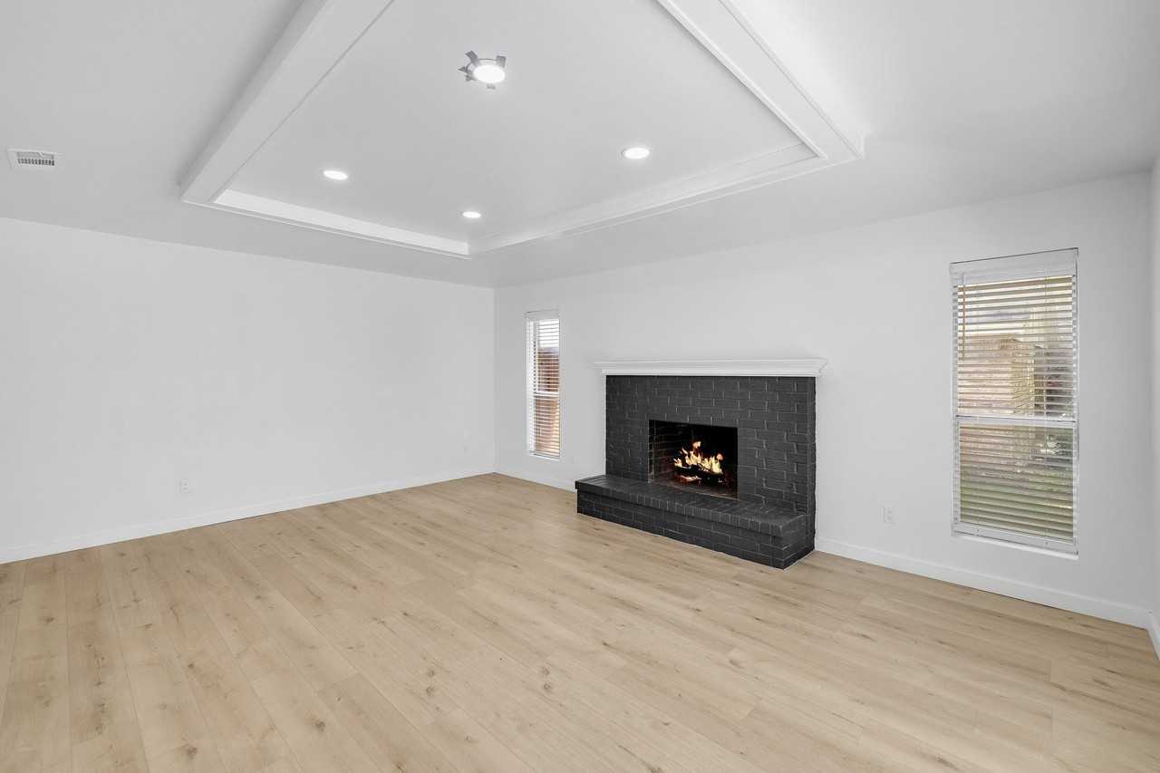 3352 Lanarc Dr - Photo 4 of 31