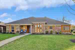 featured image of 12614 Whispering Hills Dr