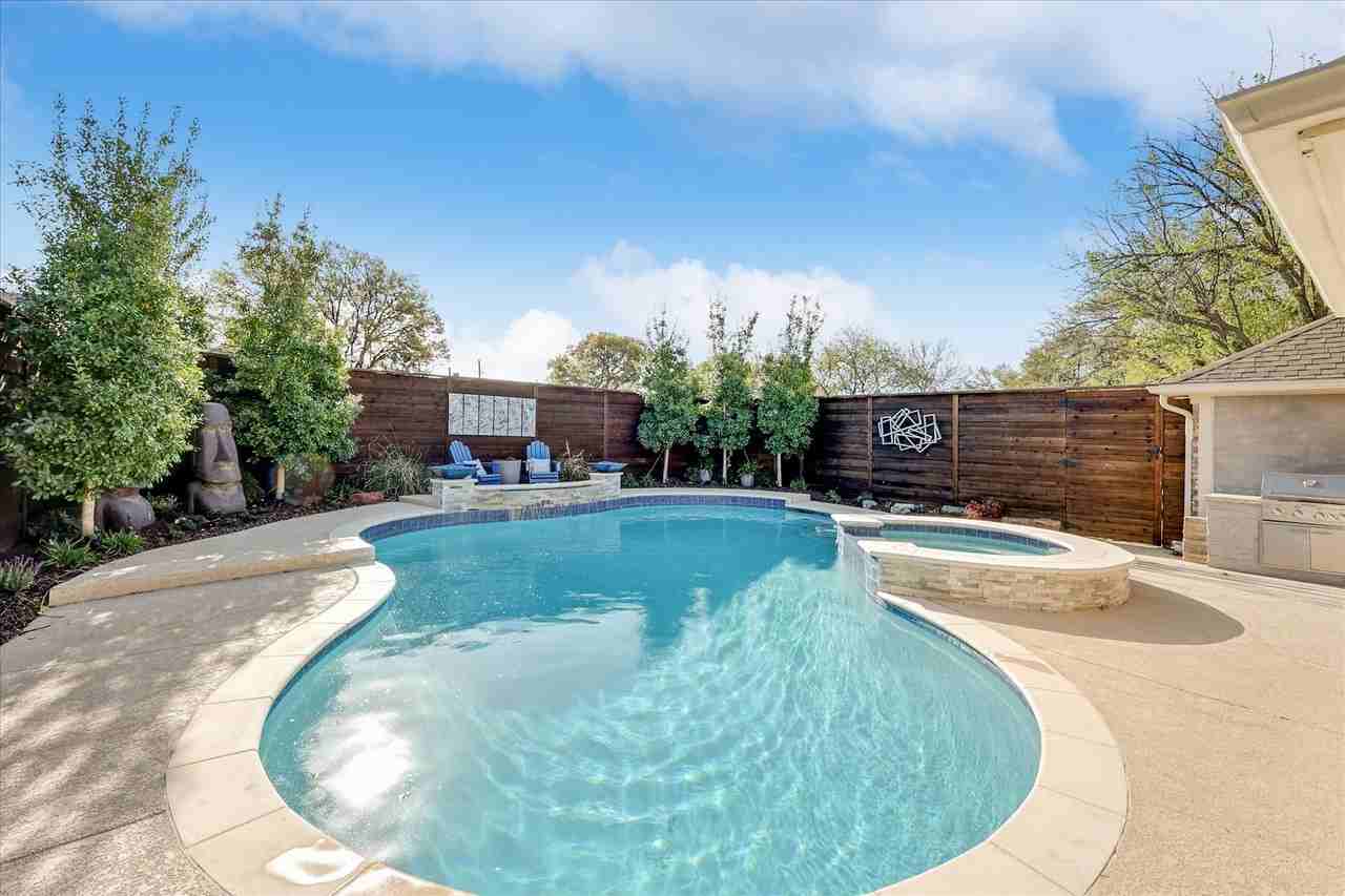 12614 Whispering Hills Dr - Photo 2 of 35