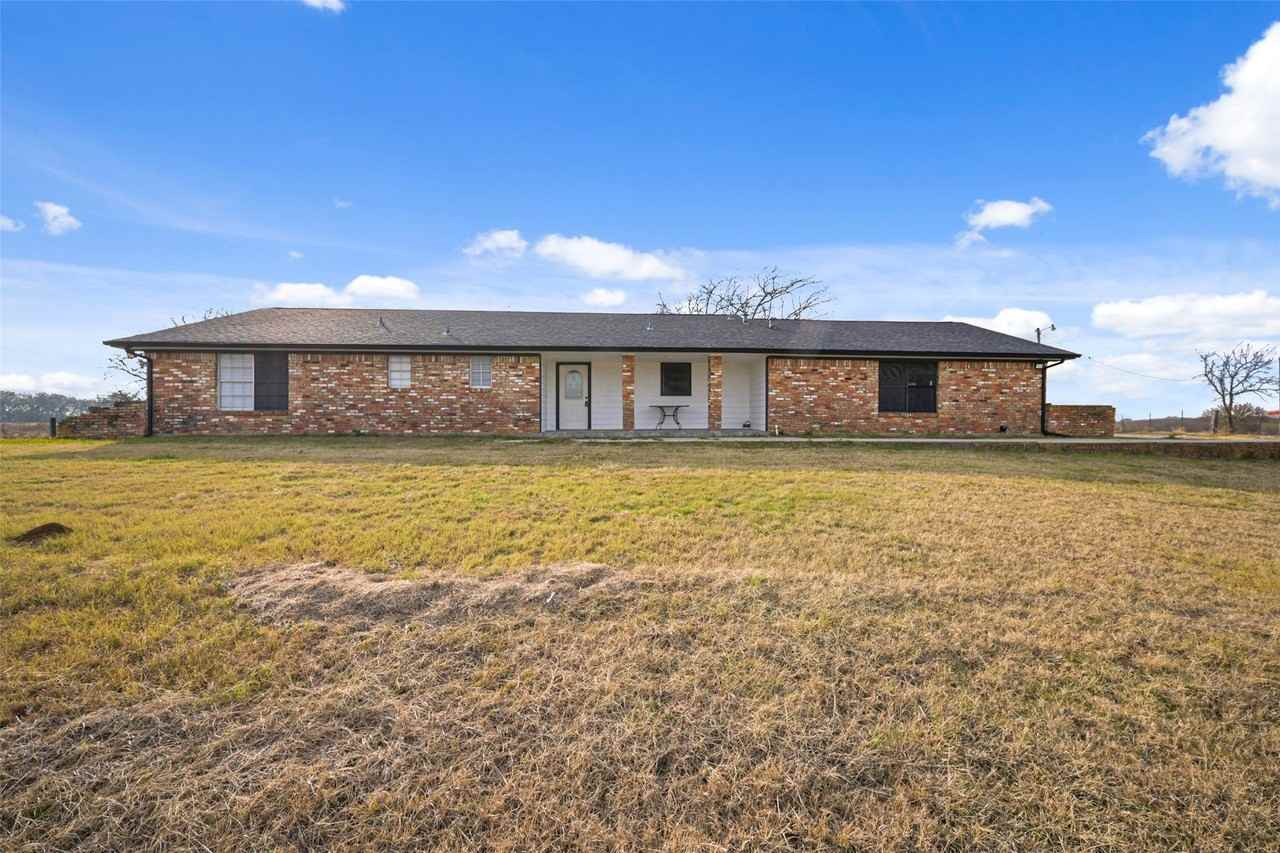 5792 N State Highway 289 - Photo 7 of 24