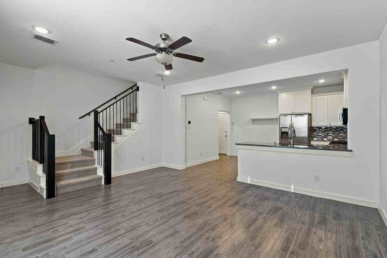 3958 Sukay Dr - Photo 6 of 28