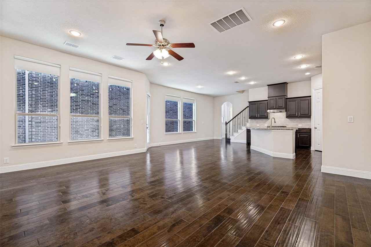 3712 Cobblecreek Dr - Photo 7 of 25