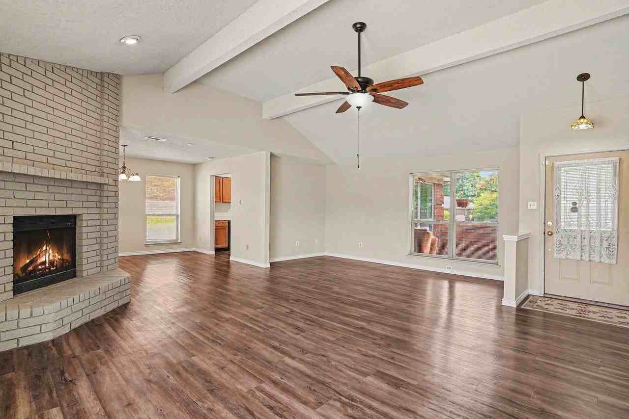 7321 Augusta Cir - Photo 6 of 27