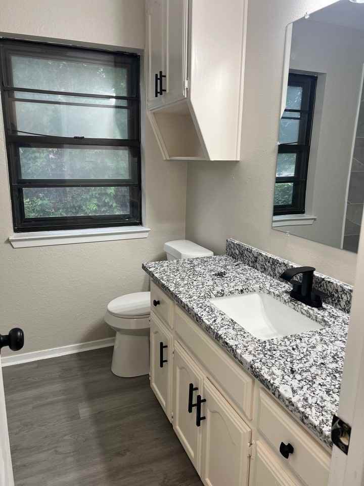 1118 Pawnee St - Photo 6 of 15