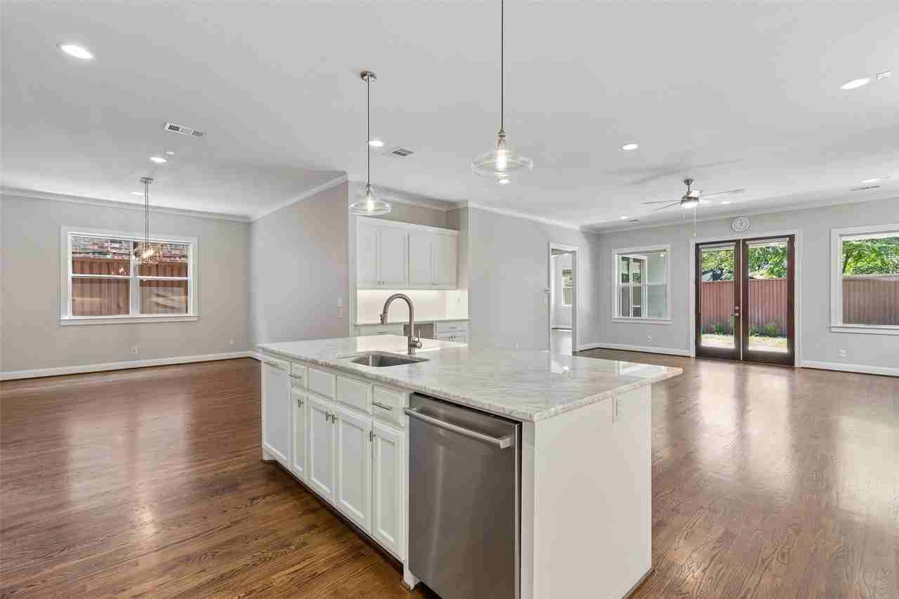 6030 Vickery Blvd - Photo 6 of 34