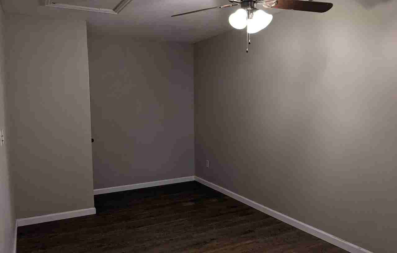 904 Canal St - Photo 2 of 19