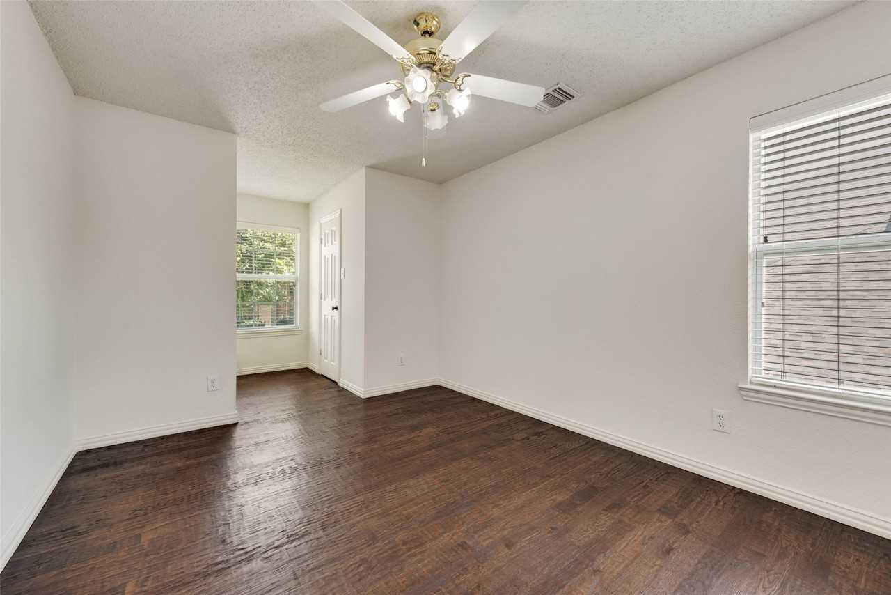 3532 Dripping Springs Dr - Photo 3 of 34