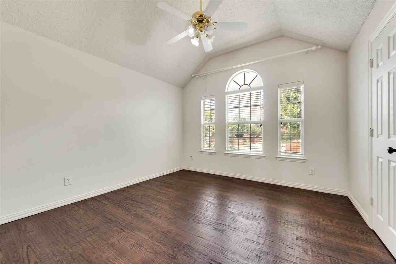 3532 Dripping Springs Dr - Photo 5 of 34