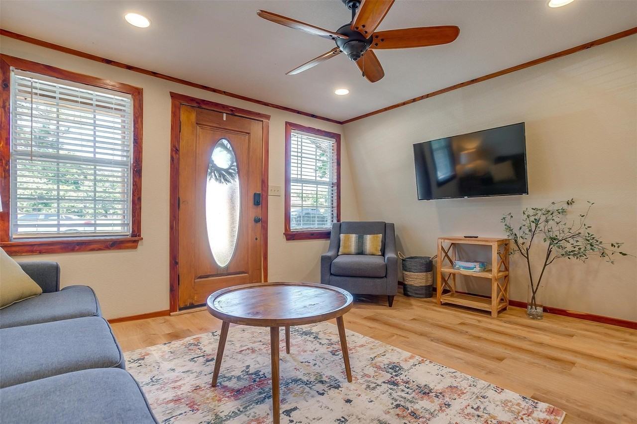 3209 Midway Ct - Photo 3 of 40