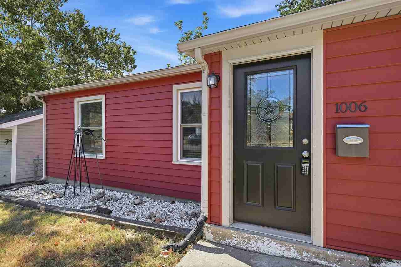 1006 W Texas St - Photo 4 of 23