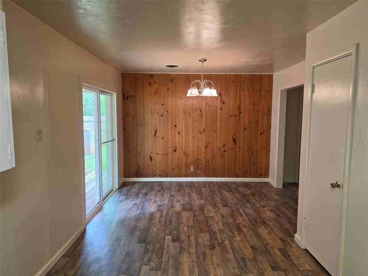 1685 N Willis St - Photo 5 of 13