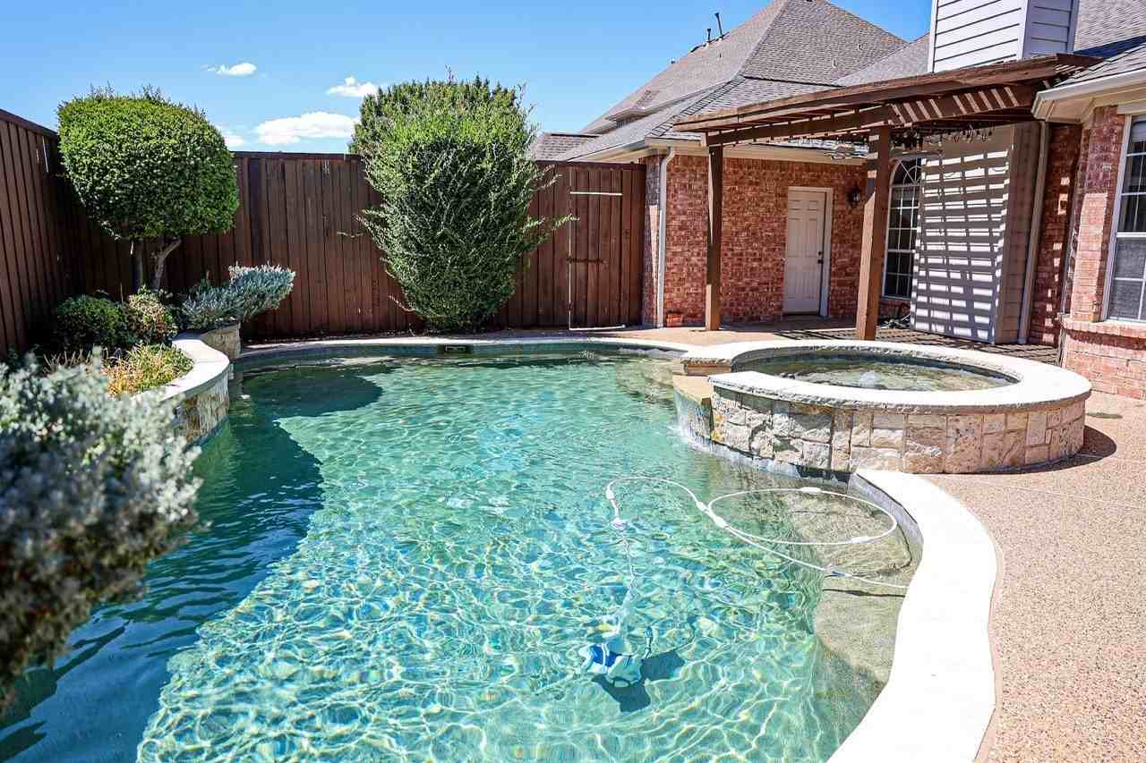 6308 Old York Dr - Photo 3 of 40