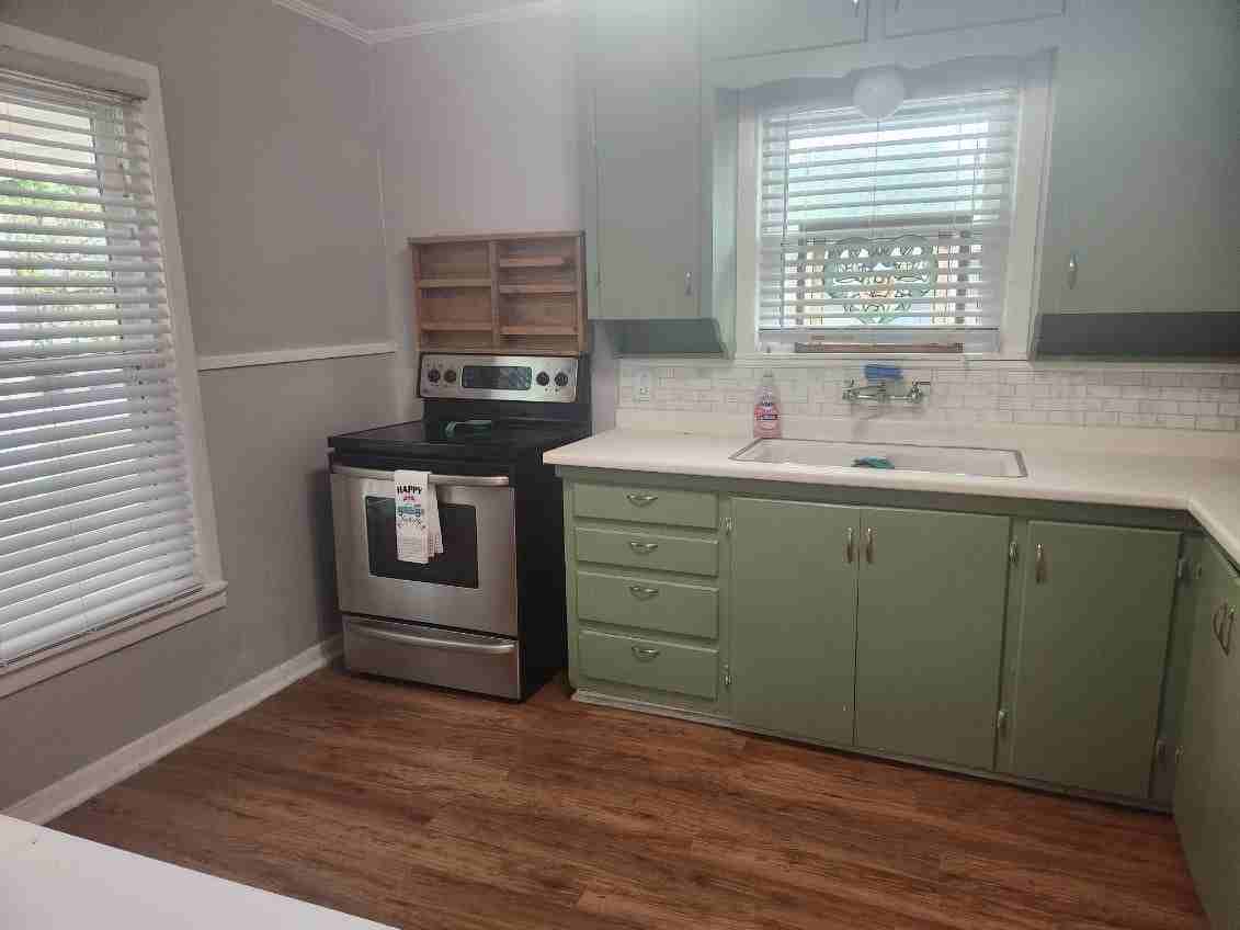 3533 Binyon Ave - Photo 7 of 37