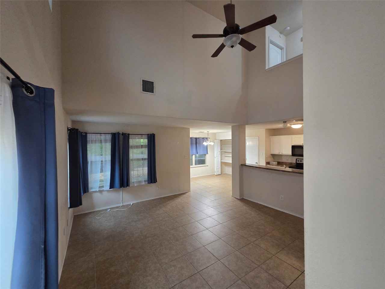 8422 Timberbrook Ln - Photo 6 of 22