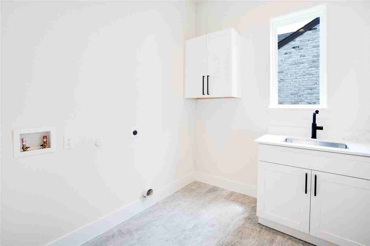 7614 Linwood Ave - Photo 6 of 40