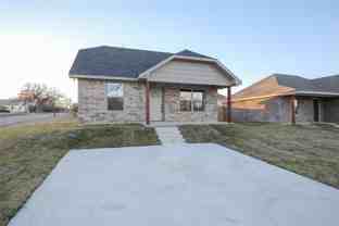 901 N Barrett Ave - Photo 1 of 1