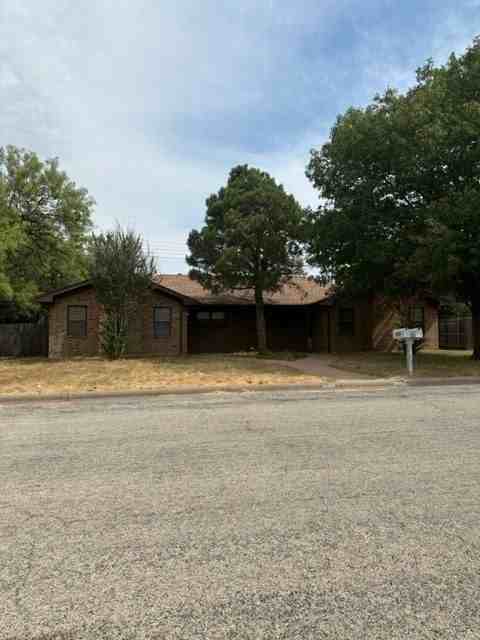 810 Vista Ln - Photo 2 of 15