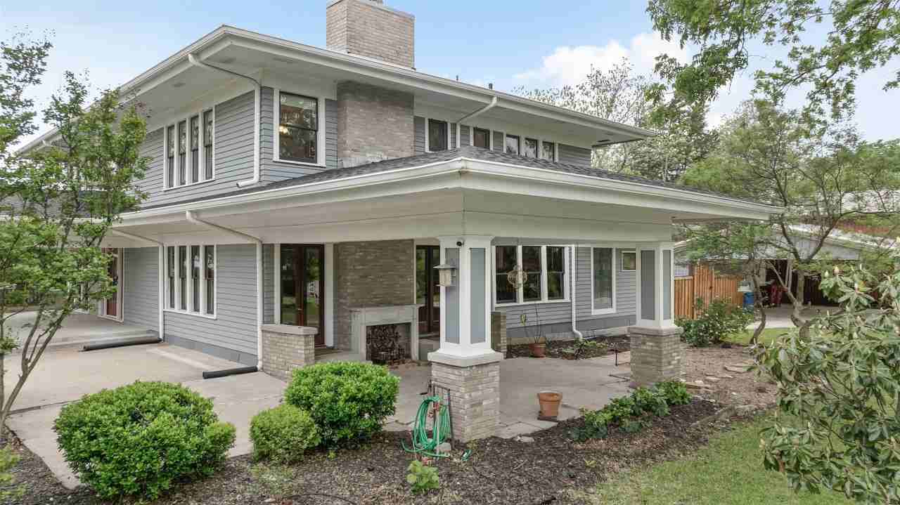 706 S Main St - Photo 3 of 40