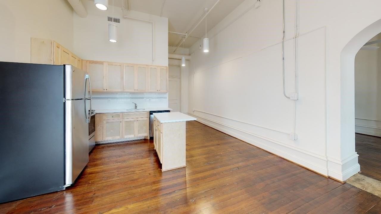 401 N Carroll Ave #1112 - Photo 3 of 5