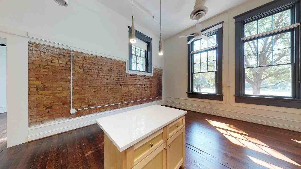 401 N Carroll Ave #1112 - Photo 4 of 5