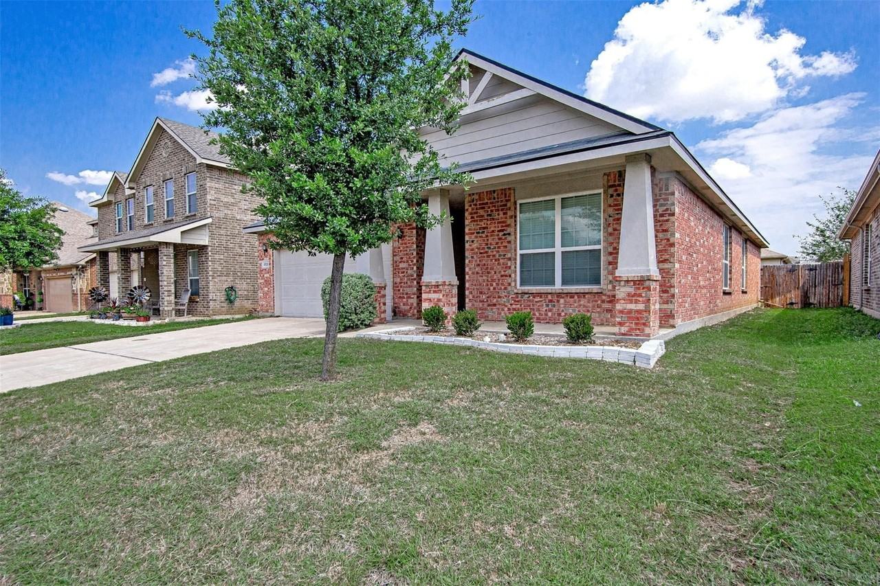 1521 Birds Eye Rd - Photo 3 of 31