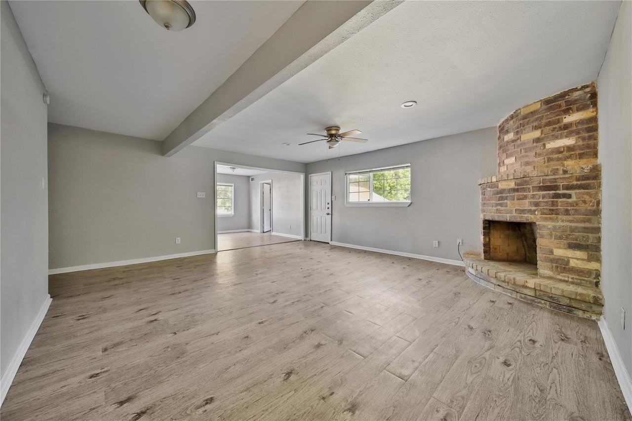 10071 Woodhollow Dr - Photo 4 of 23