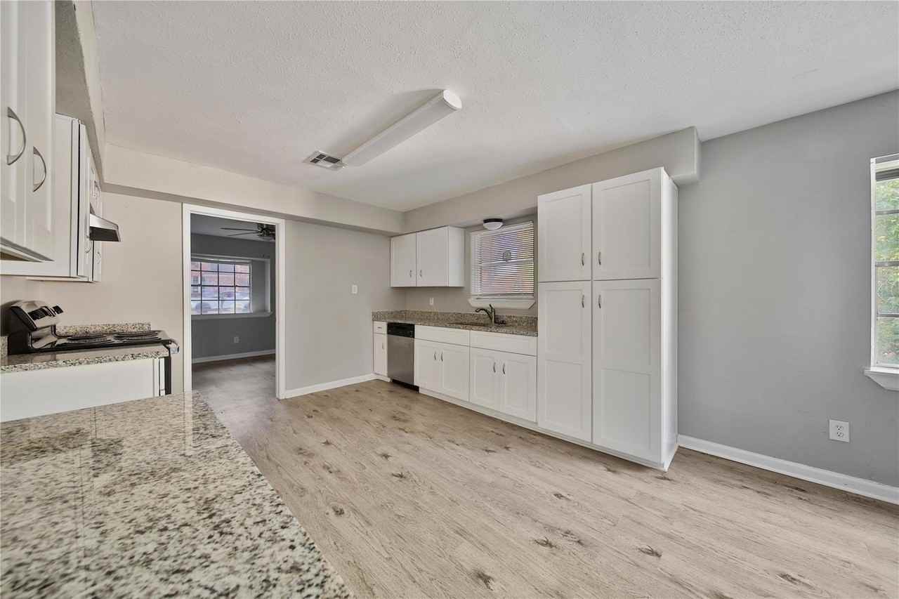 10071 Woodhollow Dr - Photo 6 of 23