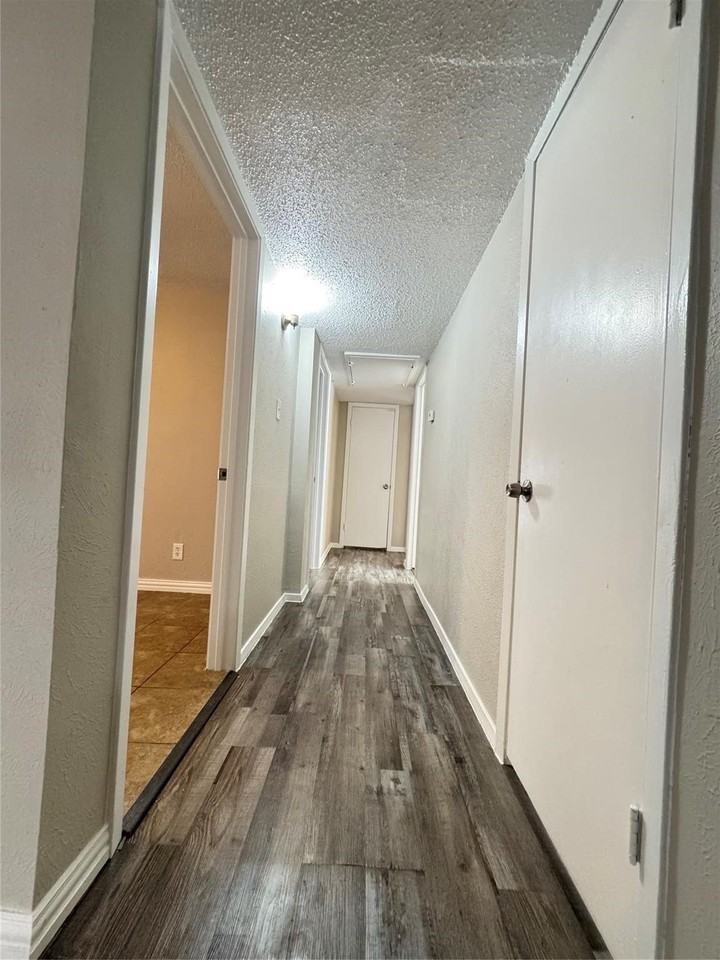3100 Medina St #3106 - Photo 3 of 13