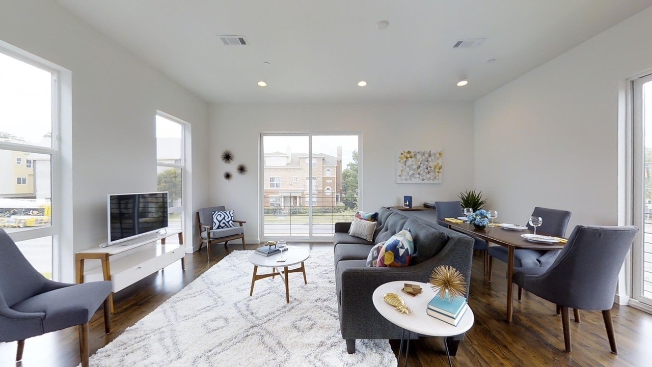 4905 Live Oak St #C - Photo 3 of 19