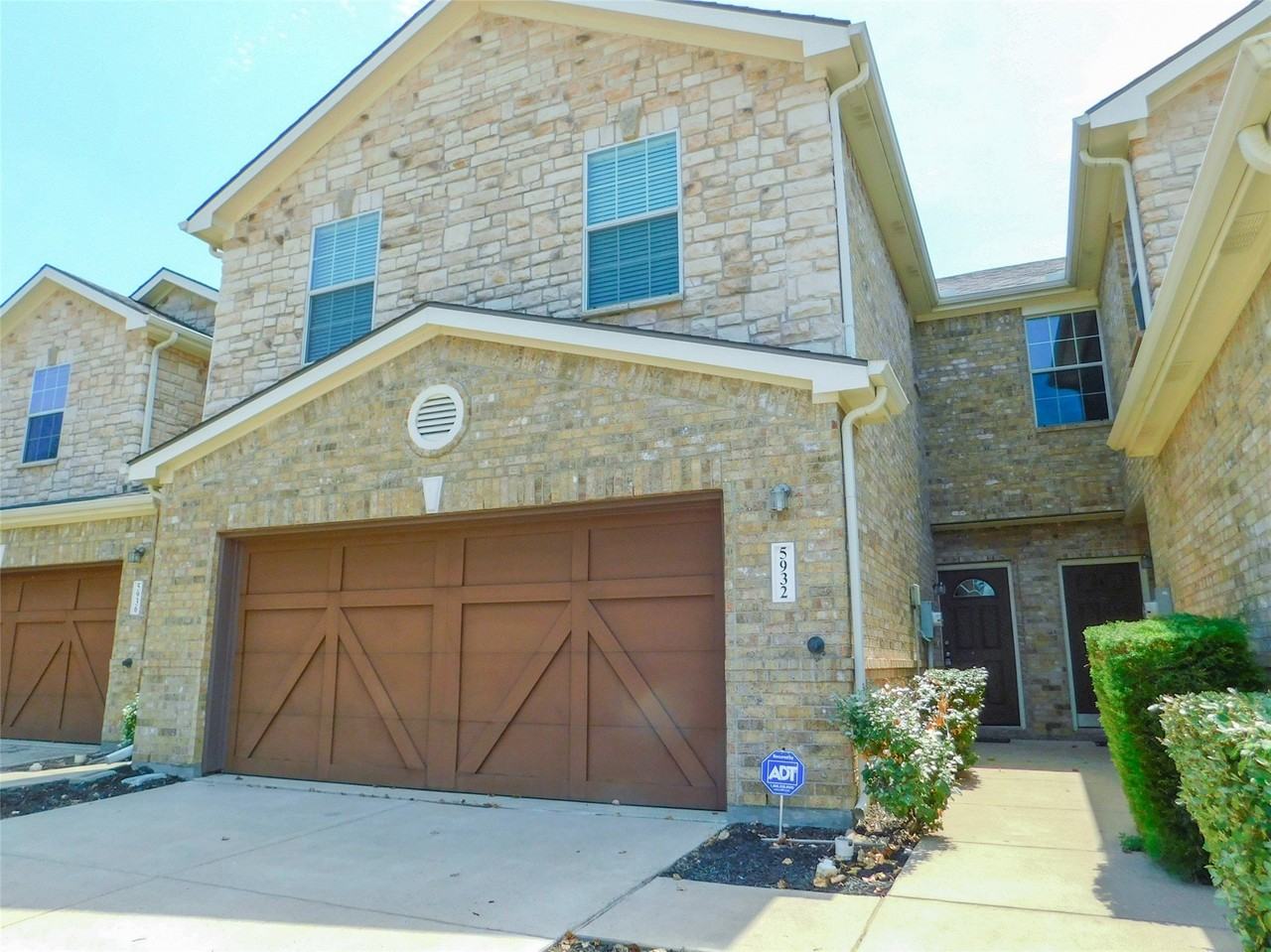 5932 Lost Valley Dr - Photo 2 of 30