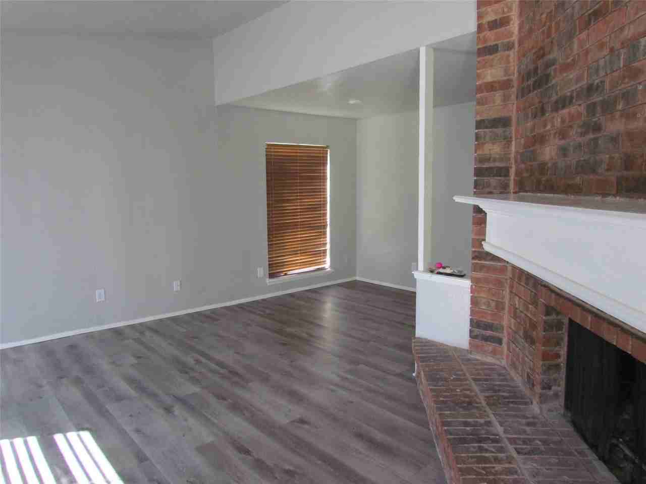 9214 Millwood Dr - Photo 3 of 10