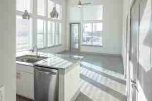 601 N Oak St #302 - Photo 1 of 1