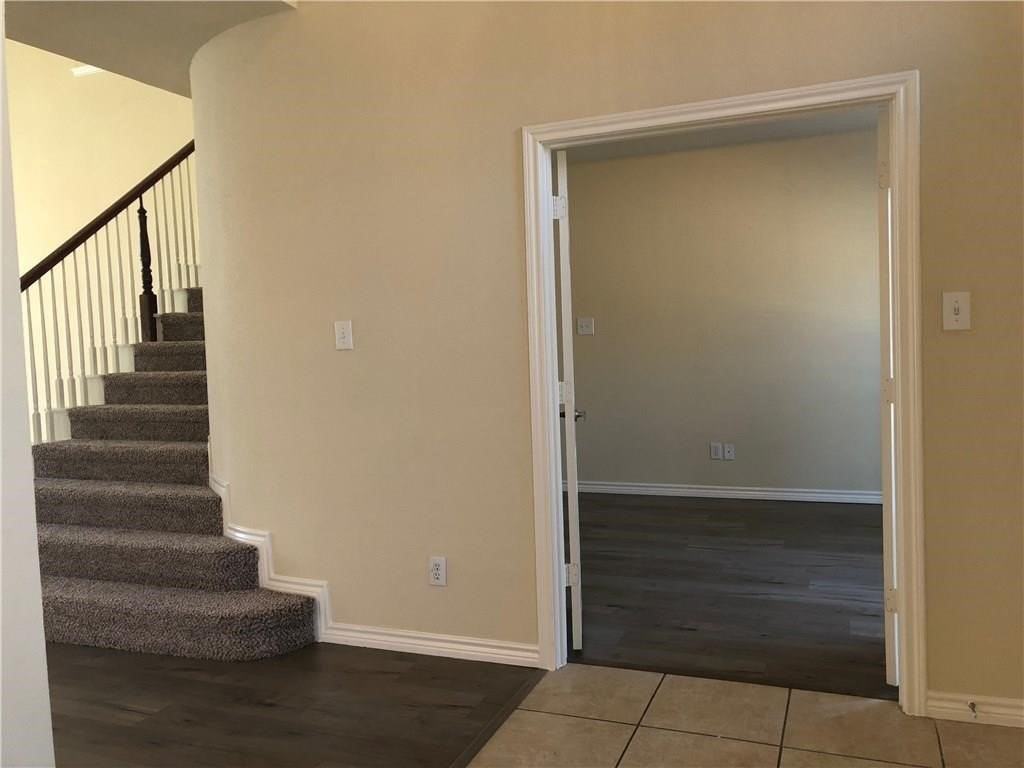 11375 Cedar Springs Dr - Photo 3 of 18