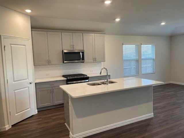 3116 Kingsgarden Rd - Photo 4 of 20