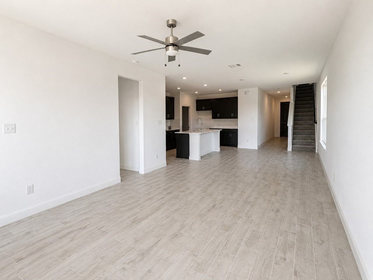 3213 Cordelia Dr - Photo 3 of 21